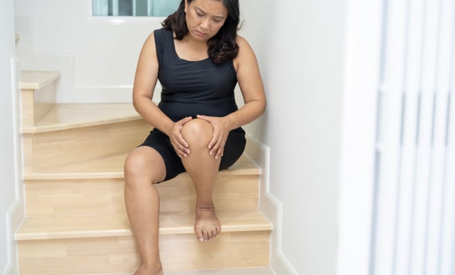 the-role-of-chiropractic-in-managing-postpartum-knee-pain